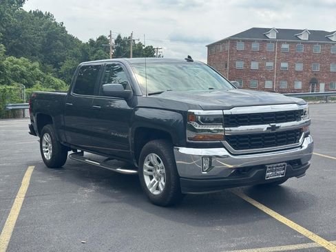 Used 2018 Chevrolet Silverado 1500 LT w/ All Star Edition AWD/4WD image 2