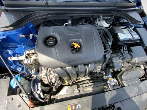 Used 2020 Hyundai Elantra SEL FWD image 28