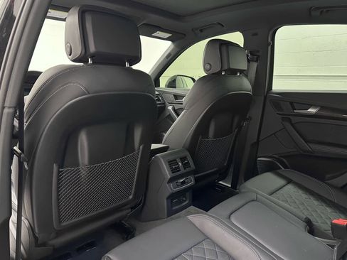 Used 2025 Audi SQ5 Premium Plus w/ Premium Plus Package image 14