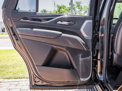 Used 2024 Cadillac Escalade V AWD/4WD image 35