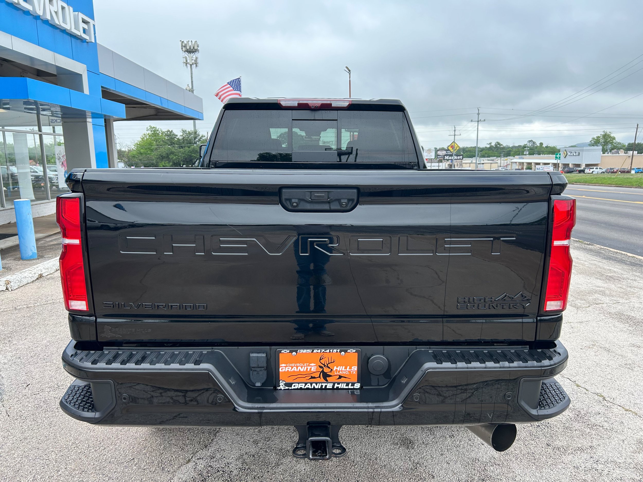 Used 2024 Chevrolet Silverado 2500 High Country w/ High Country Premium Package AWD/4WD image 11