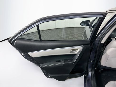 Used 2015 Toyota Corolla LE FWD image 25