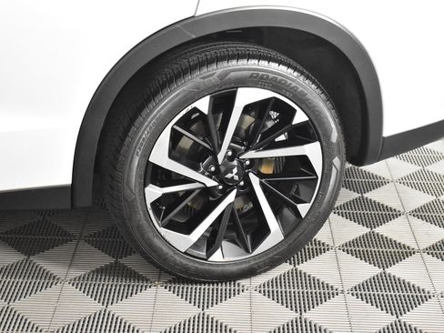 Used 2024 Mitsubishi Outlander SE image 51