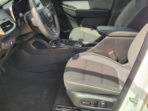 Used 2023 Chevrolet TrailBlazer LT FWD image 20