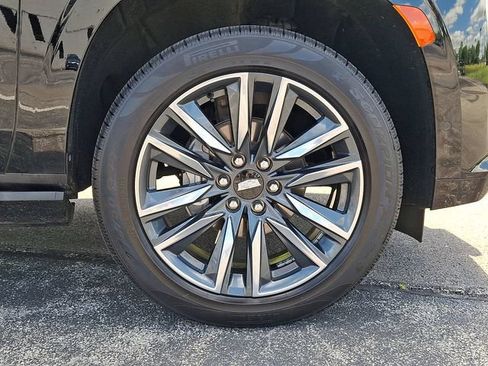 Used 2021 Cadillac Escalade Sport Platinum AWD/4WD image 9