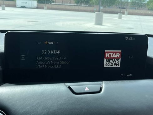 Used 2025 MAZDA CX-70 Plug-In Hybrid w/ Premium Plus AWD/4WD image 18