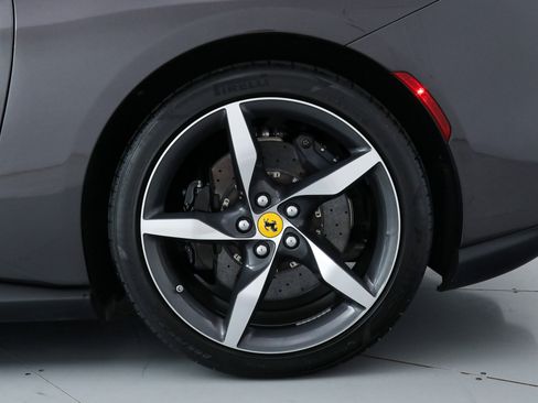 Certified 2023 Ferrari Portofino M image 43