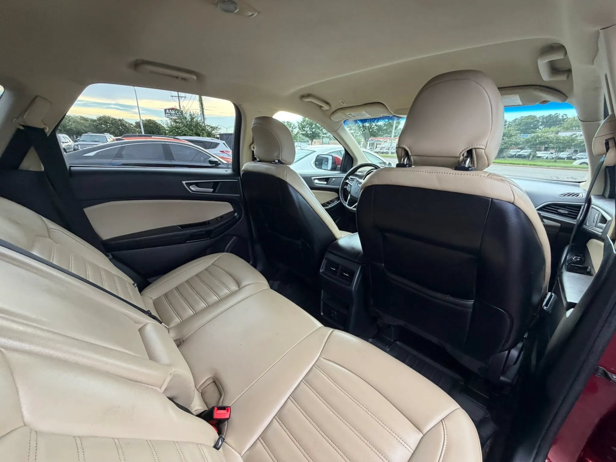 Used 2019 Ford Edge SEL w/ Equipment Group 201A FWD image 20
