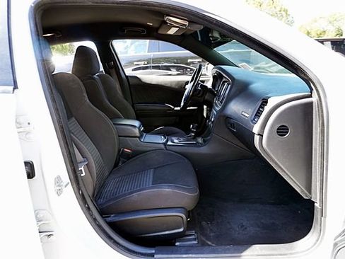 Used 2019 Dodge Charger GT w/ Blacktop Package RWD image 12