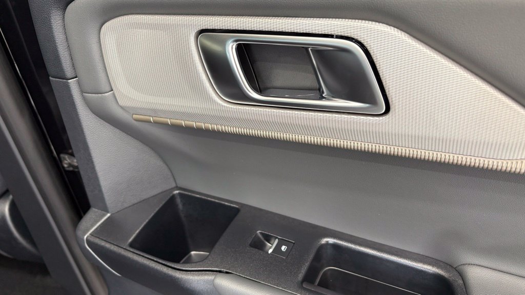 New 2026 Ford Explorer Active AWD/4WD image 35