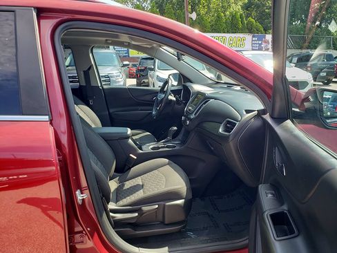 Used 2021 Chevrolet Equinox LT FWD image 19