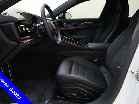 Used 2024 Porsche Panamera 4 image 34