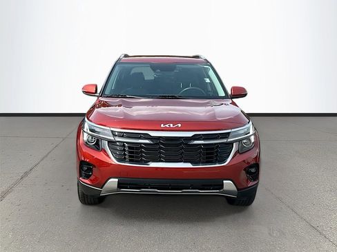 Certified 2024 Kia Seltos S FWD image 2