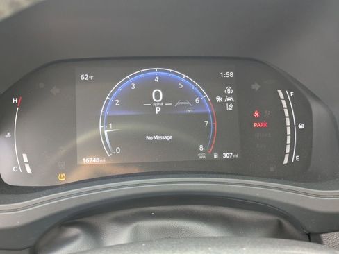 Used 2025 Toyota Grand Highlander XLE image 19