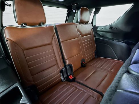 Used 2023 GMC Yukon Denali Ultimate w/ LPO, Floor Liner Package AWD/4WD image 31