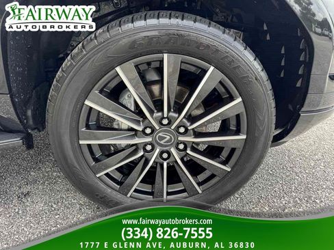 Used 2024 Lexus GX 550 w/ Accessory Package (Z1) AWD/4WD image 37
