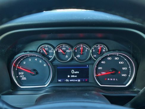 Used 2020 Chevrolet Silverado 1500 LT w/ All-Star Edition image 14