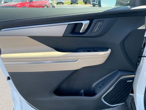 Used 2026 Buick Enclave Preferred FWD image 10