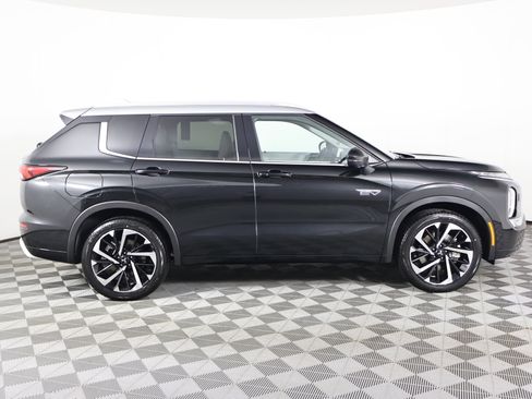 Used 2025 Mitsubishi Outlander SEL image 5