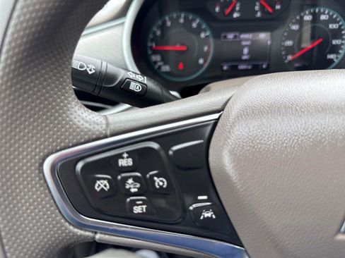 Used 2025 Chevrolet Malibu LT FWD image 16