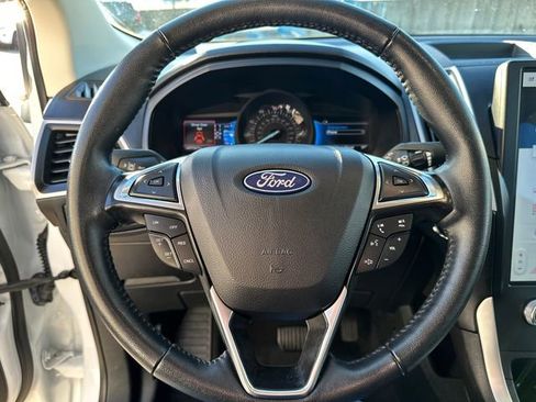 Used 2024 Ford Edge SEL AWD/4WD image 25