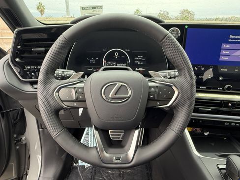 New 2026 Lexus TX 500h AWD image 17