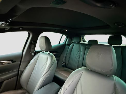 Certified 2024 Maserati Grecale GT image 27