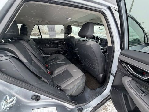 Used 2025 Subaru Outback Onyx Edition image 27