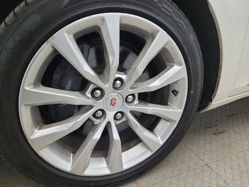 Used 2015 Cadillac XTS Luxury w/ Driver Awareness Package image 31