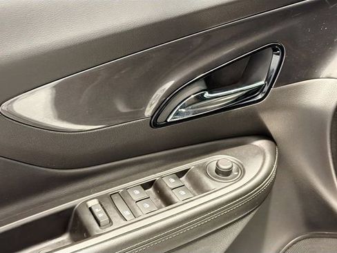 Certified 2019 Buick Encore Preferred image 17