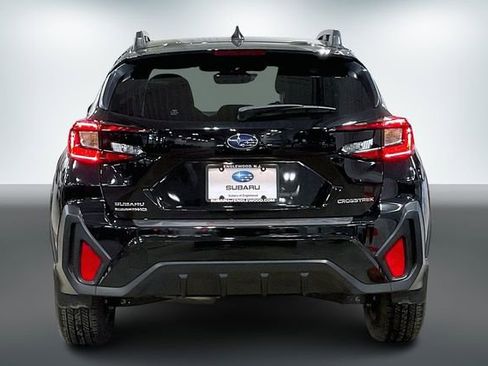 Used 2024 Subaru Crosstrek 2.0i Premium image 4