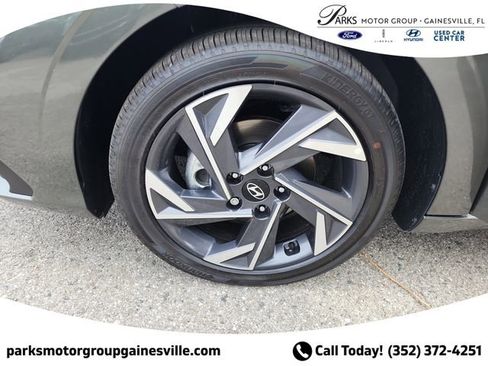 New 2025 Hyundai Elantra SEL w/ Cargo Package FWD image 30