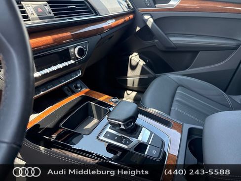 Certified 2023 Audi Q5 2.0T Premium Plus w/ Premium Plus Package AWD/4WD image 17