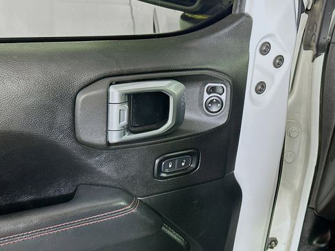 Used 2019 Jeep Wrangler Unlimited Rubicon AWD/4WD image 15