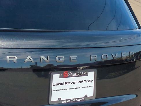Certified 2024 Land Rover Range Rover SE image 12