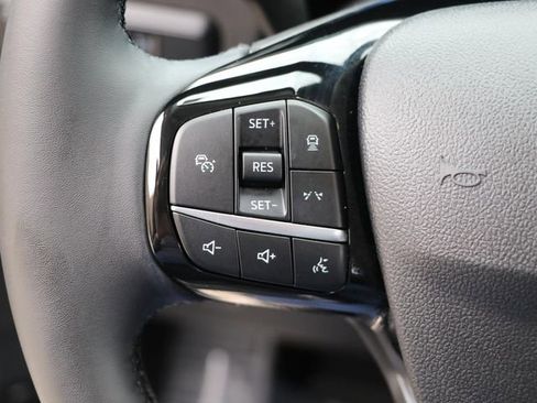 Used 2023 Ford Escape Platinum w/ Premium Technology Package AWD/4WD image 29