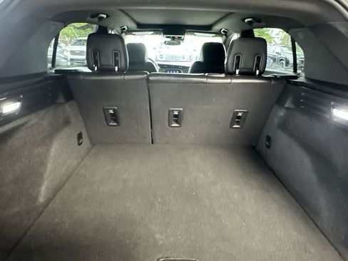 Used 2020 Cadillac XT4 Premium Luxury FWD image 25