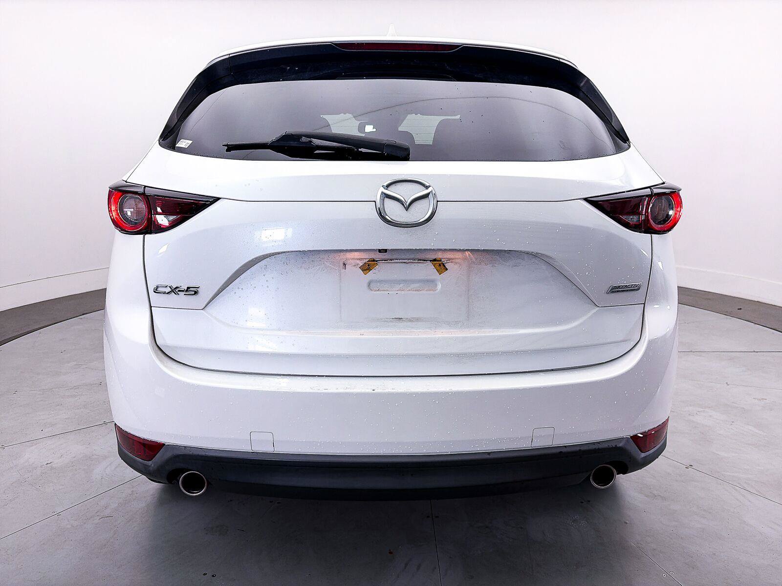 Used 2018 MAZDA CX-5 Touring w/ Preferred Equipment Package FWD image 11