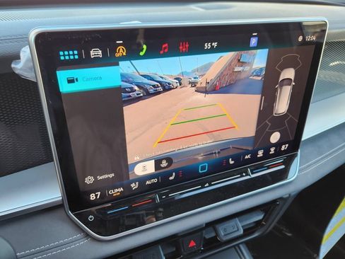 New 2026 Volkswagen Tiguan SE R-Line AWD/4WD image 8