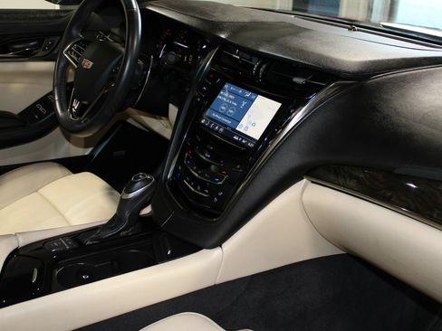 Used 2018 Cadillac CTS Luxury RWD image 32