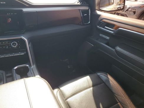 Used 2023 GMC Sierra 1500 Denali w/ Denali Reserve Package image 17