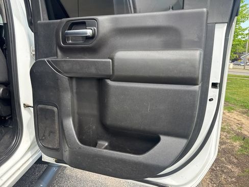 Used 2020 Chevrolet Silverado 2500 LT AWD/4WD image 19
