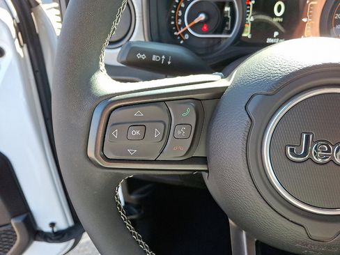 Certified 2025 Jeep Wrangler Unlimited Sport AWD/4WD image 9