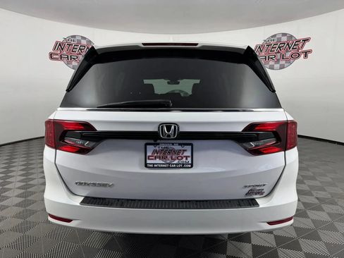 Used 2023 Honda Odyssey Sport image 6
