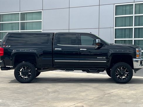 Used 2019 Chevrolet Silverado 2500 LTZ w/ Duramax Plus Package AWD/4WD image 3