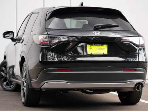 Used 2023 Honda HR-V Sport image 5