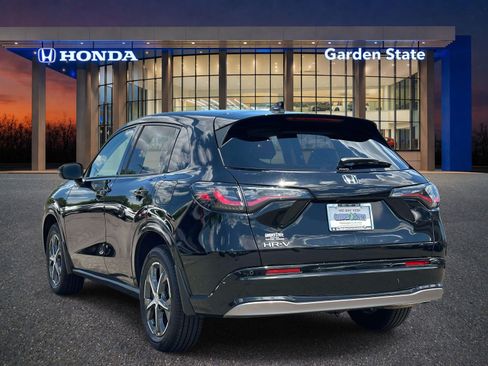 Certified 2024 Honda HR-V EX-L image 4