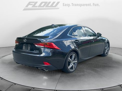 Used 2019 Lexus IS 300 w/ Navigation Package RWD image 9