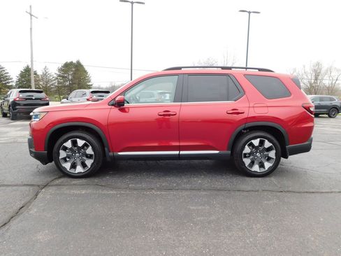 New 2026 Honda Pilot Touring image 6
