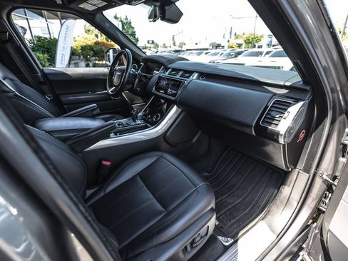 Used 2019 Land Rover Range Rover Sport HSE AWD/4WD image 24